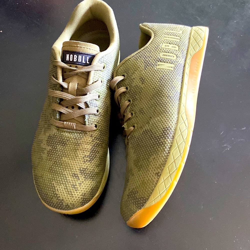 NOBULL shoes 9.5 mens worn once